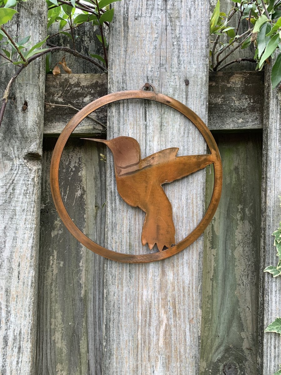 Hummingbird metal ring - The Iron Hutch